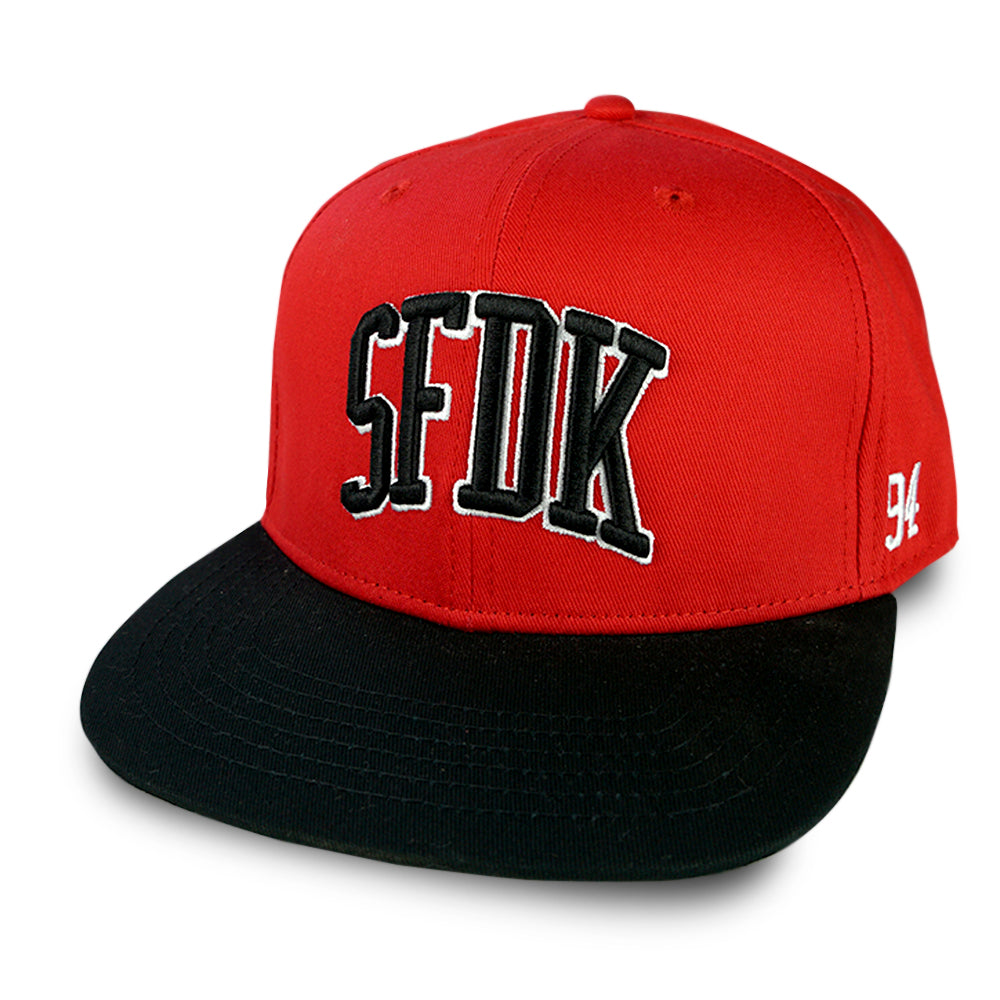 Gorra roja visera negra "PLAYER"