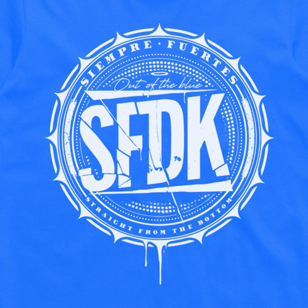 Camiseta azul "OUT OF THE BLUE"