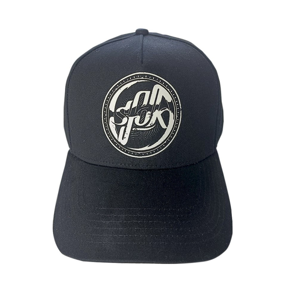 Gorra negra con visera curva "OLDIE"