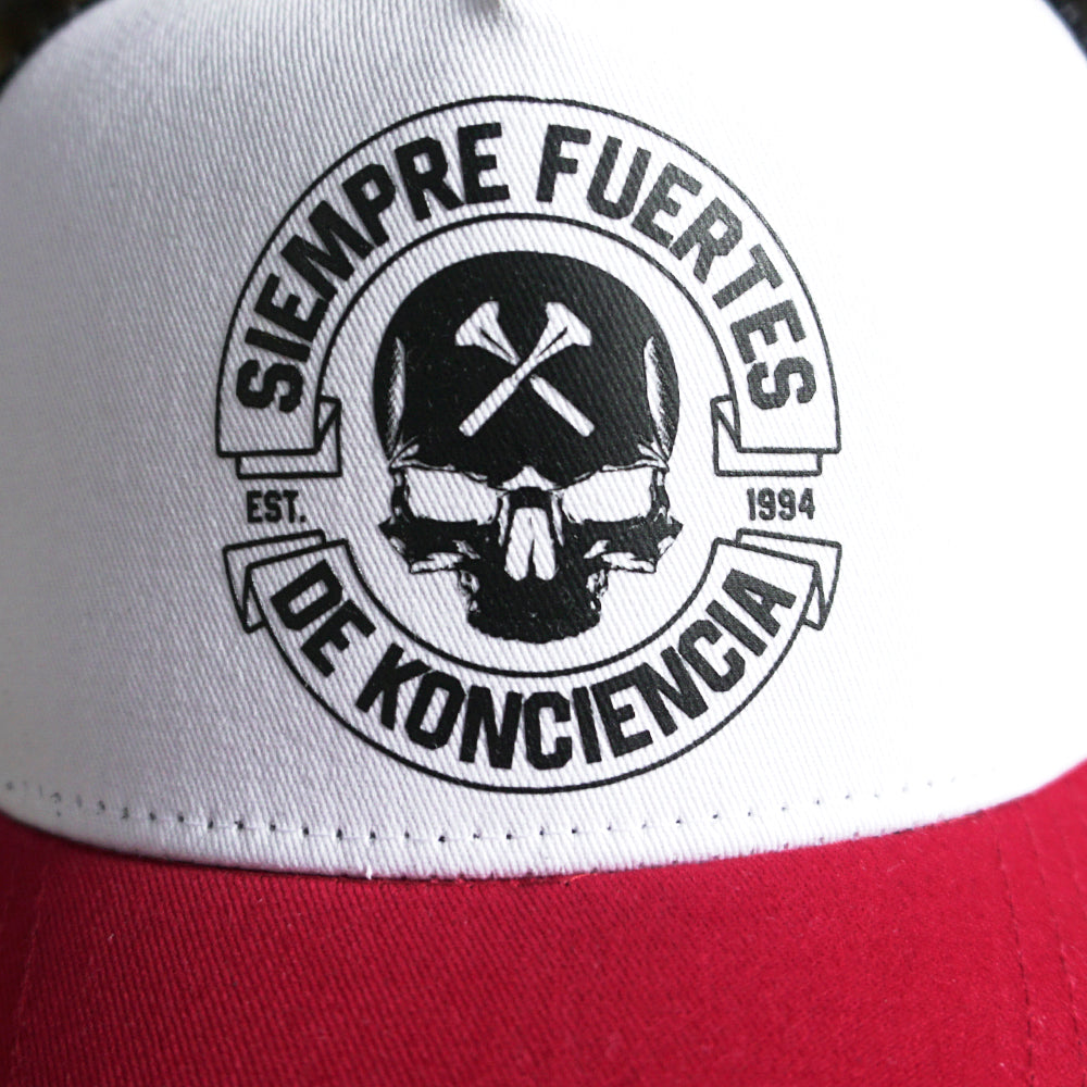 Gorra visera curva roja y rejilla "SKULL"