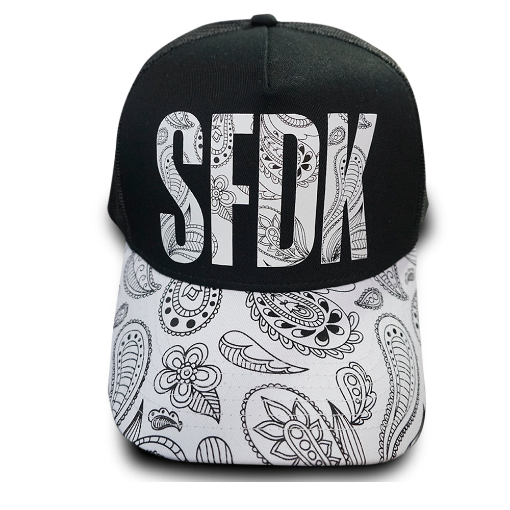 Gorra visera curva roja y rejilla  "PAISLEY"