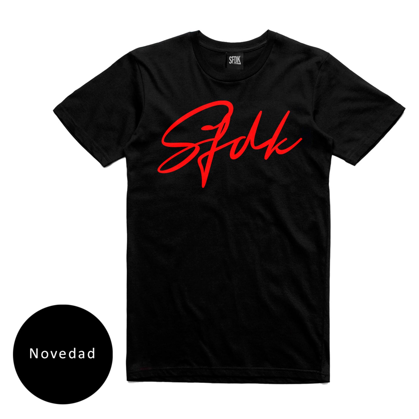 Camiseta negra letras rojas terciopelo "VELVET"